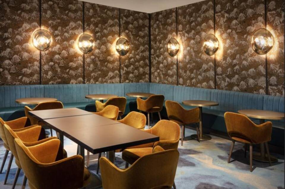 Staybridge Suites London - Heathrow Bath Road 1