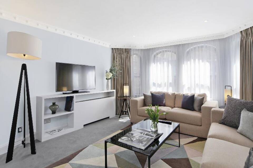 Mayfair House 4