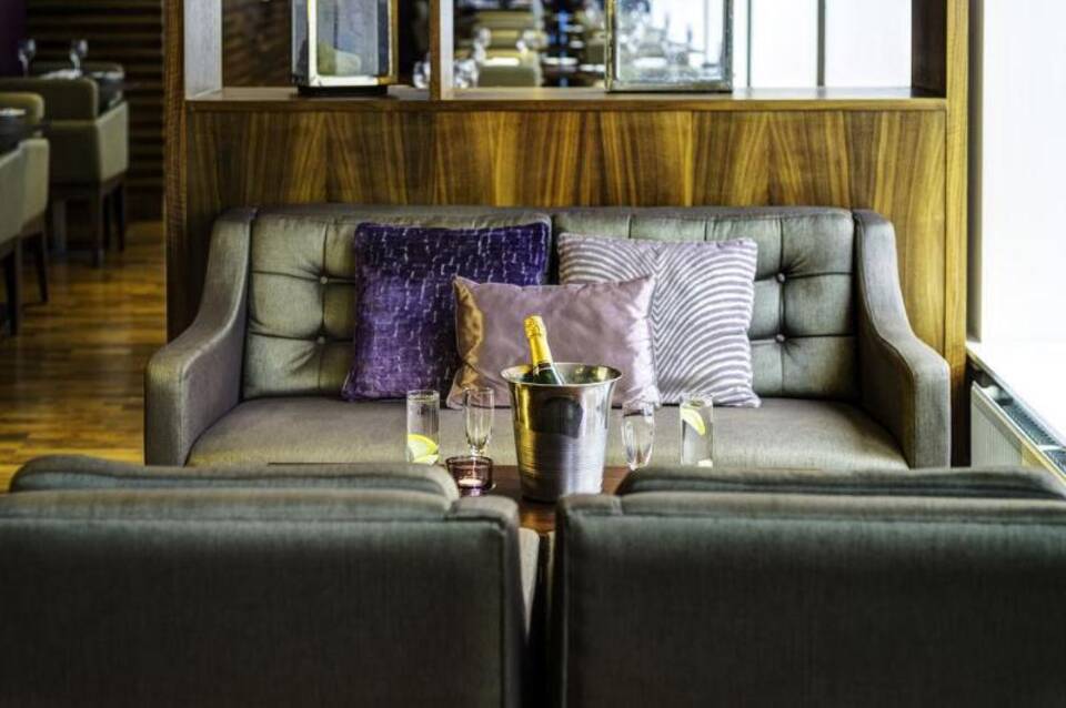 Four Points by Sheraton Edinburgh 3