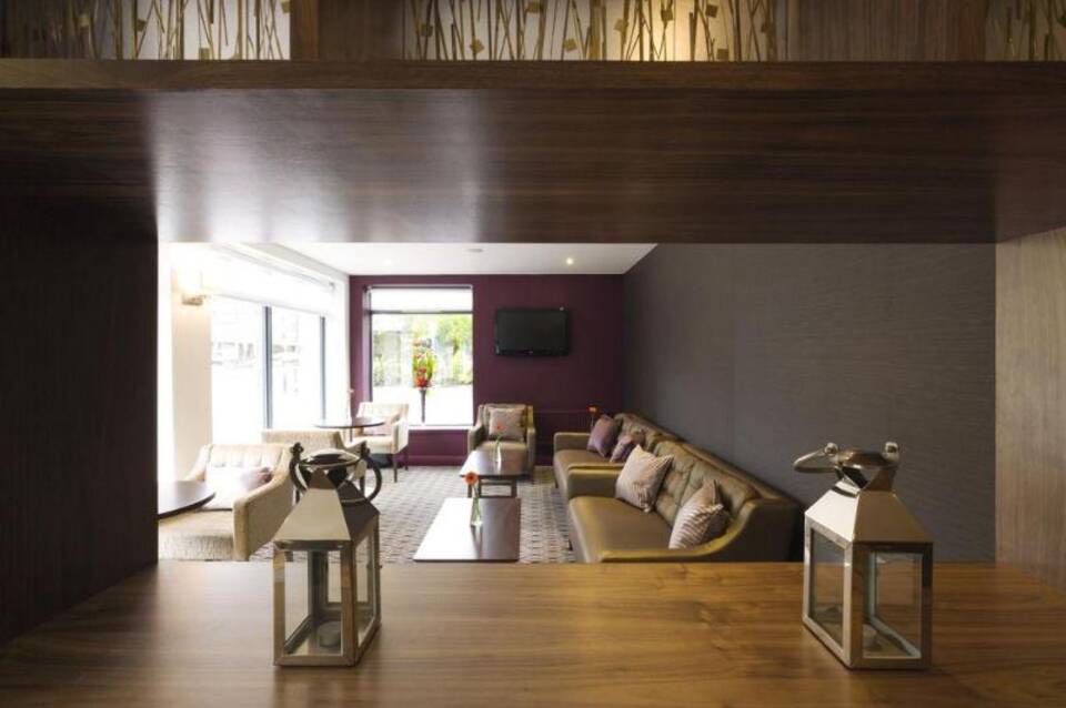 Four Points by Sheraton Edinburgh 4