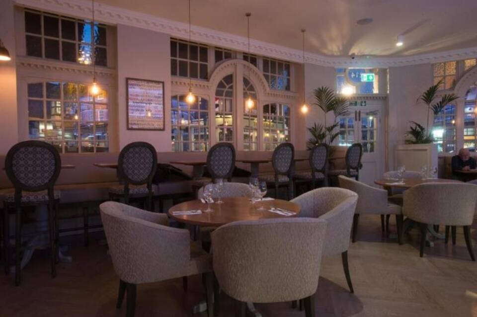 The King's Head Hotel 4