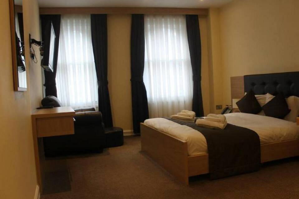 Shoreditch Inn 1