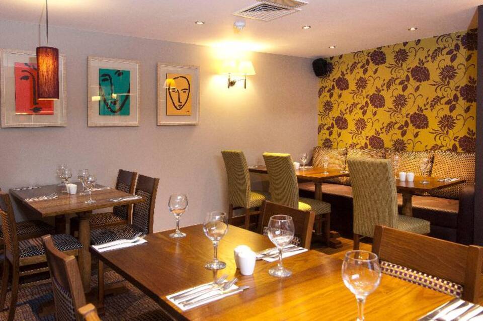 Premier Inn London City (Old Street) 2