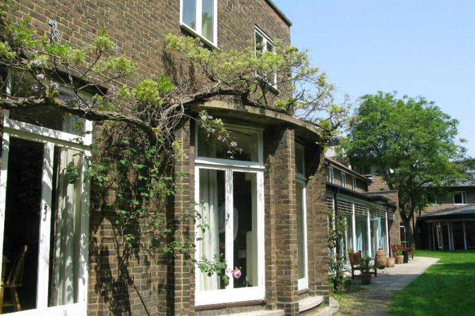 The Royal Foundation of St Katharine 4