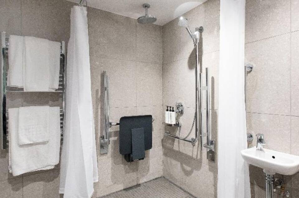 Crowne Plaza Birmingham City Centre 5