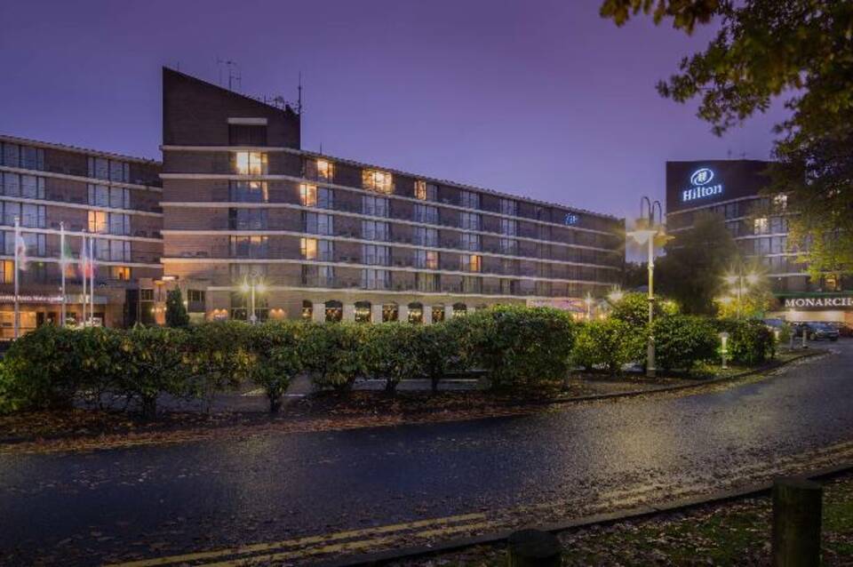Hilton Birmingham Metropole 1