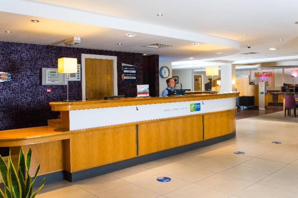 Holiday Inn Express London - Hammersmith 1