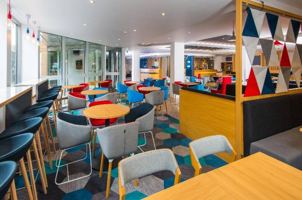 Holiday Inn Express London - Hammersmith 3
