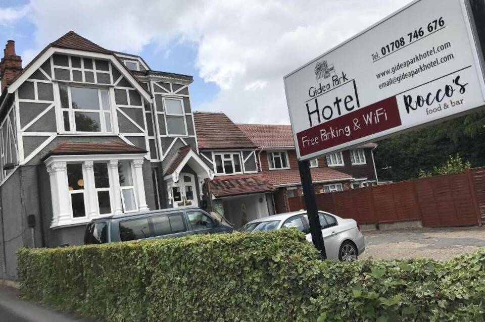 Gidea Park Hotel 3