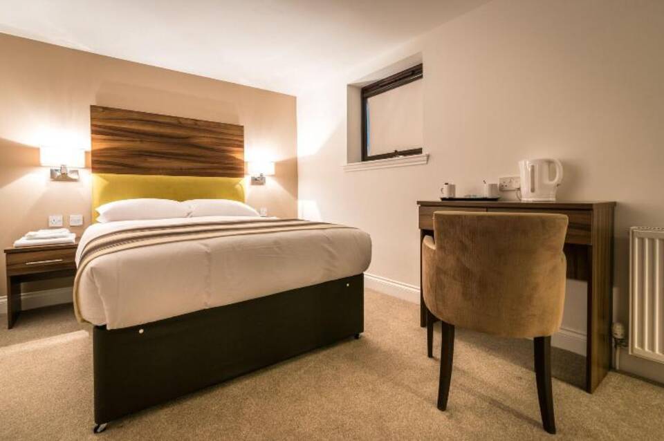 Livingston Lodge Hotel 1