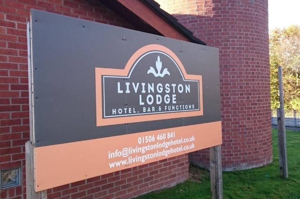 Livingston Lodge Hotel 2