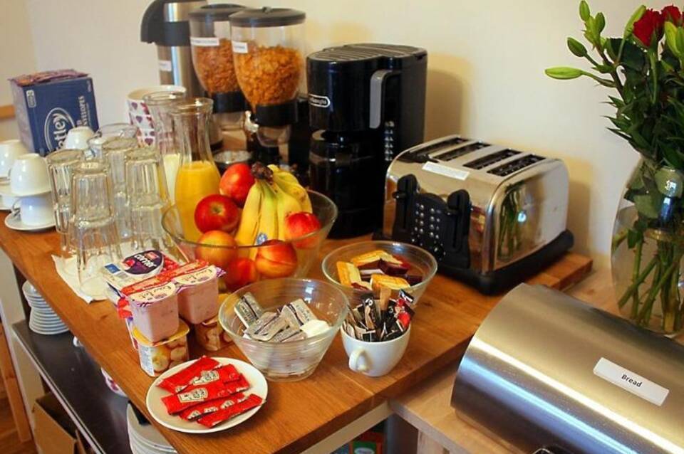 Edinburgh Holiday Guest House 2