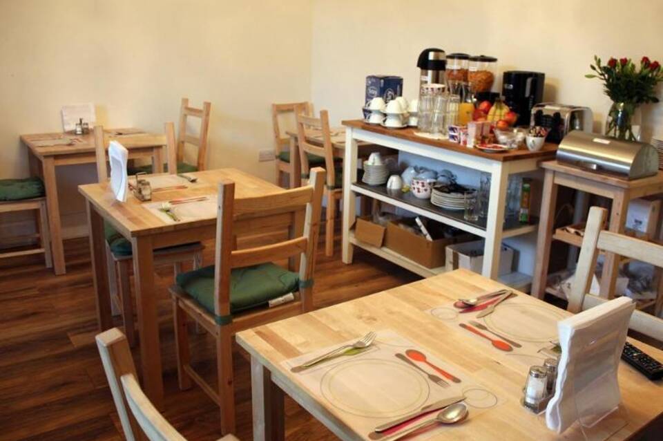 Edinburgh Holiday Guest House 4