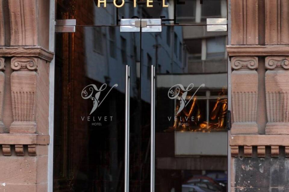Velvet Hotel 2