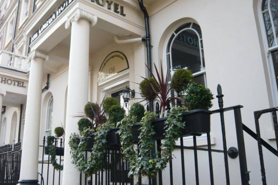 The Omega Hotel 3