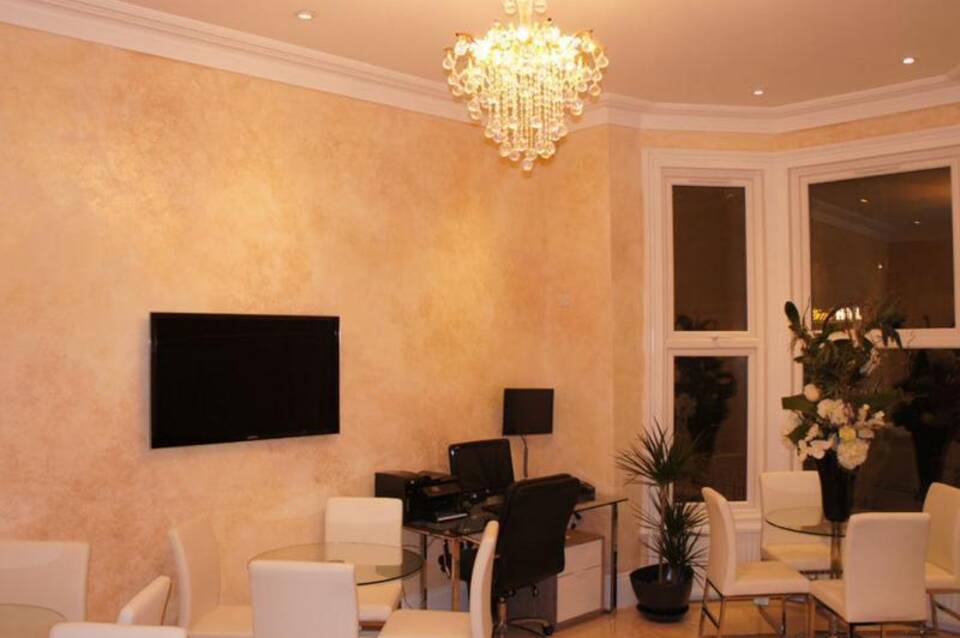 Sapphire Hotel 2