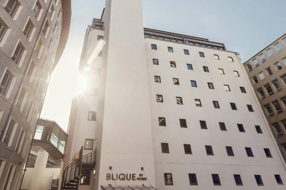 Blique by Nobis 2