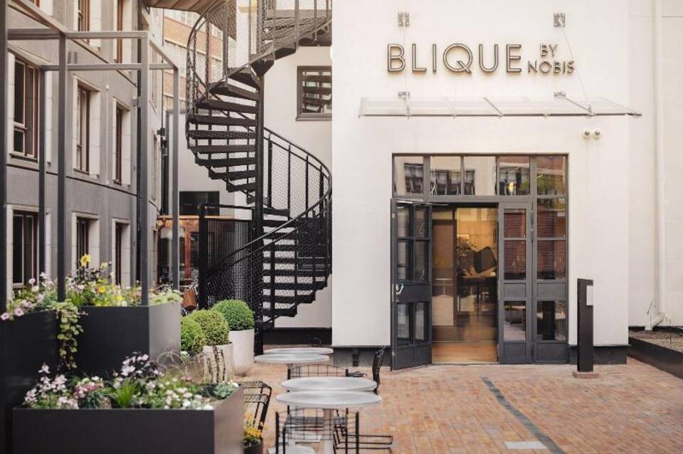 Blique by Nobis 3