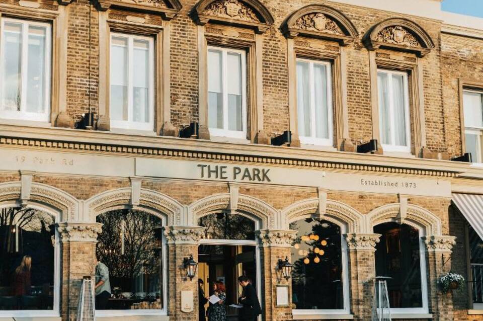 Park Hotel Teddington 1