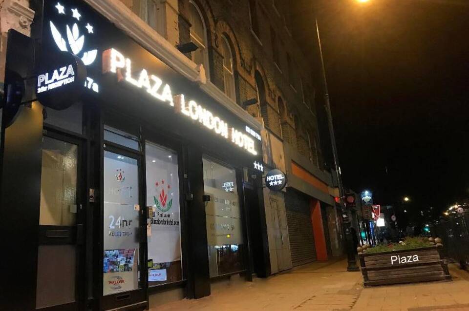 Plaza London Hotel 4