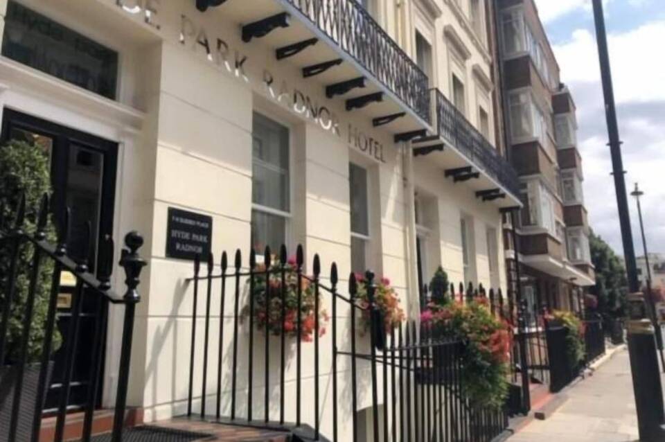 Hyde Park Radnor Hotel 2