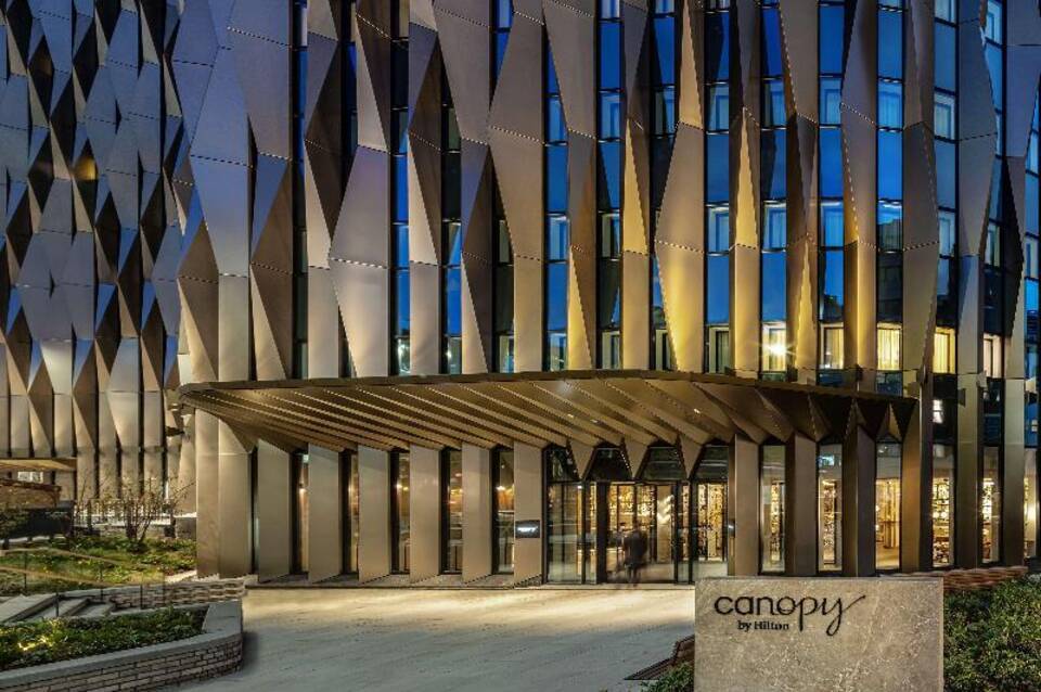 Canopy by Hilton London City 3