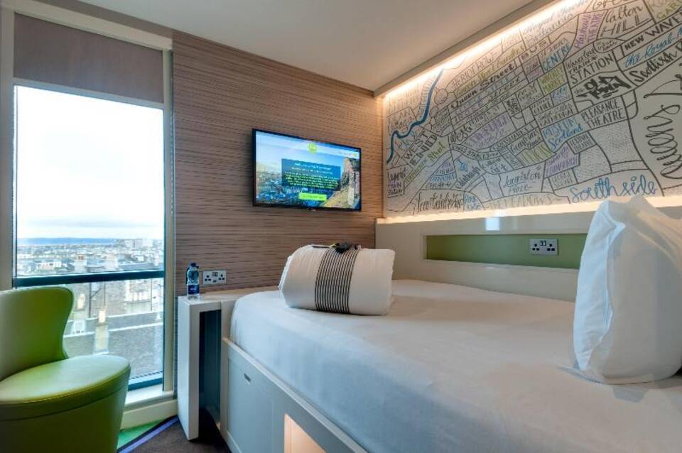 hub by Premier Inn Edinburgh Haymarket 5