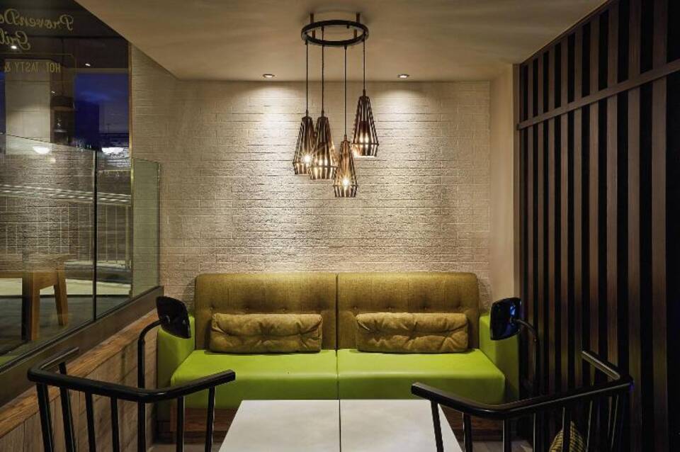 hub by Premier Inn London Tower Bridge 3