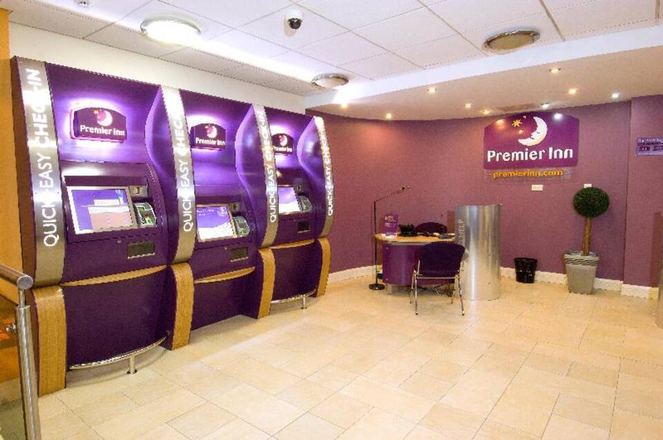 Premier Inn Manchester Central 1