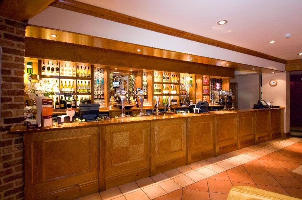 Premier Inn Manchester Central 3