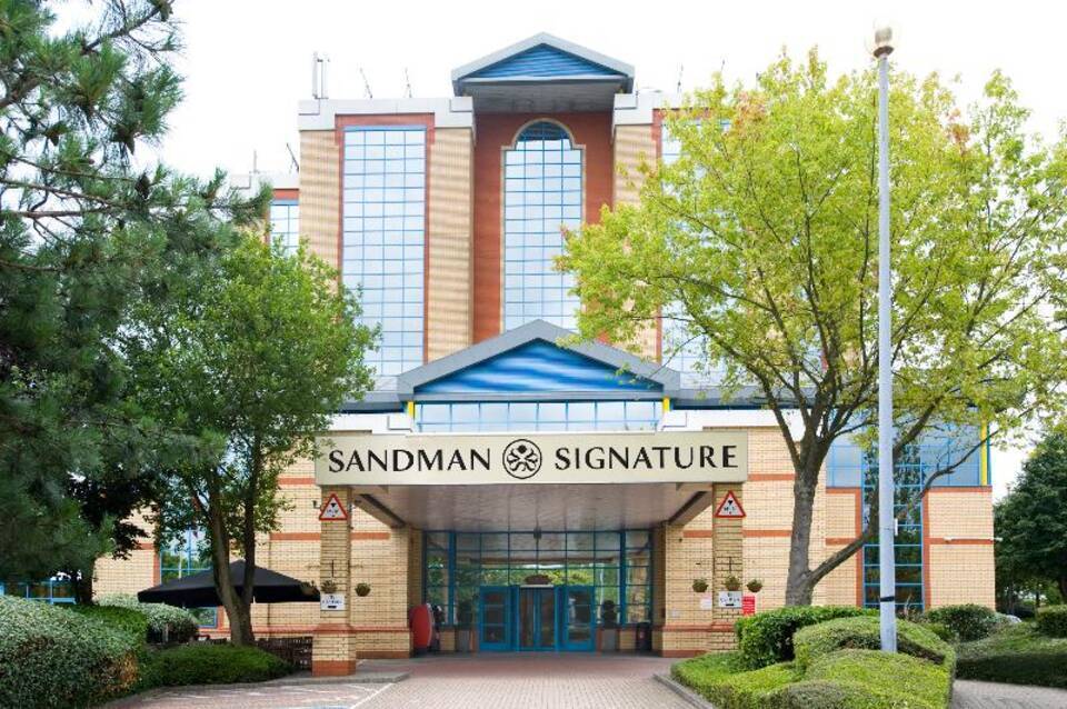 Sandman Signature London Gatwick Hotel 2