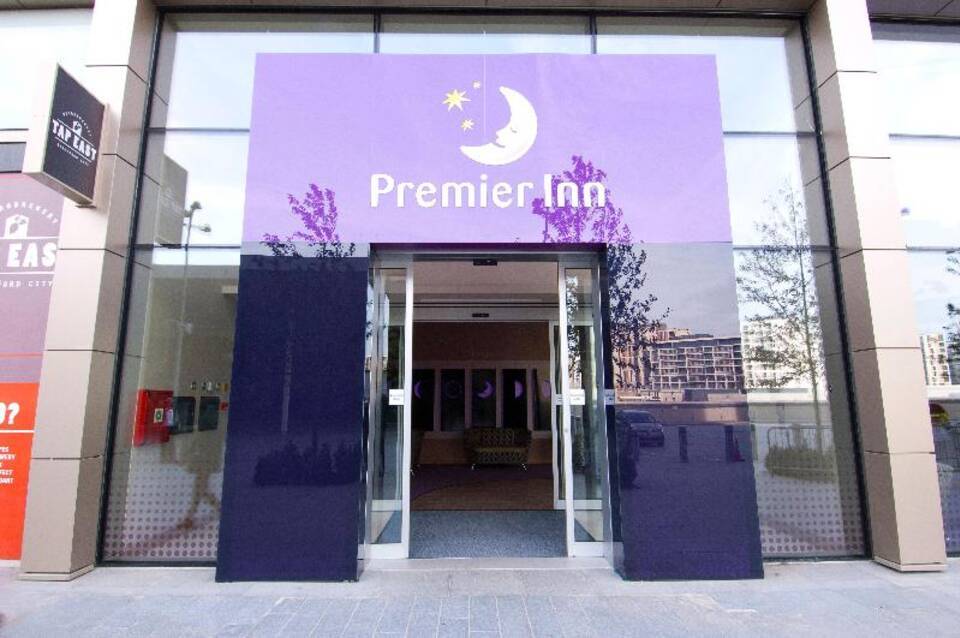 Premier Inn London Stratford 4