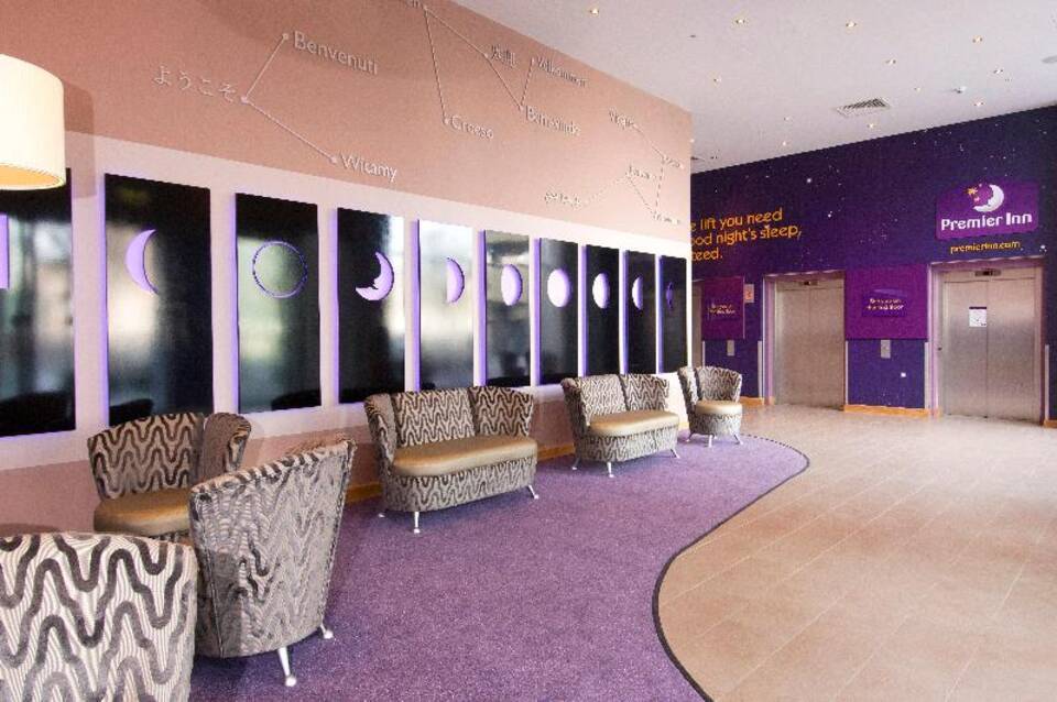 Premier Inn London Stratford 5