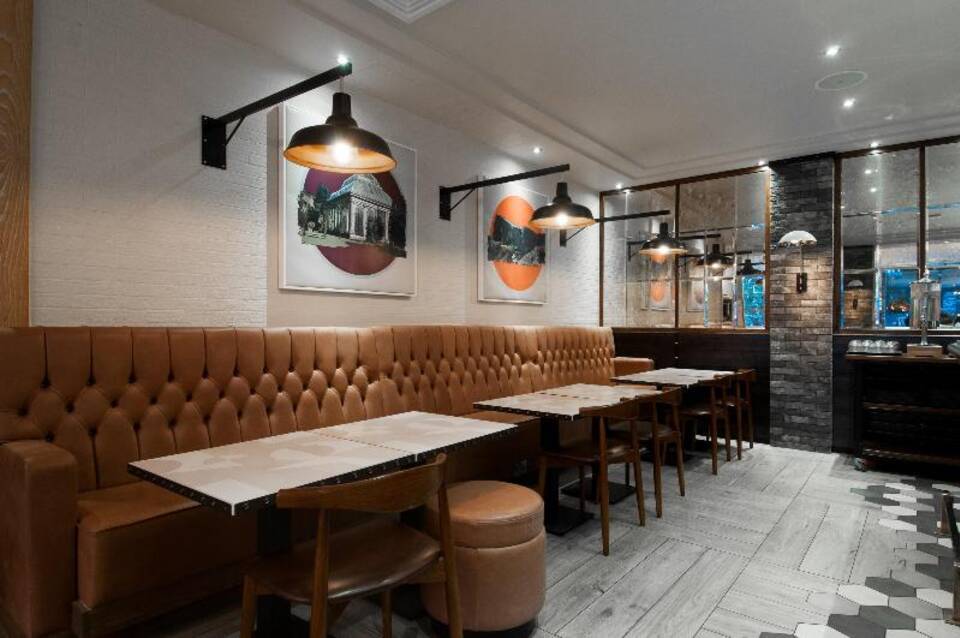 hub by Premier Inn Edinburgh City Centre (Rose Street) 4