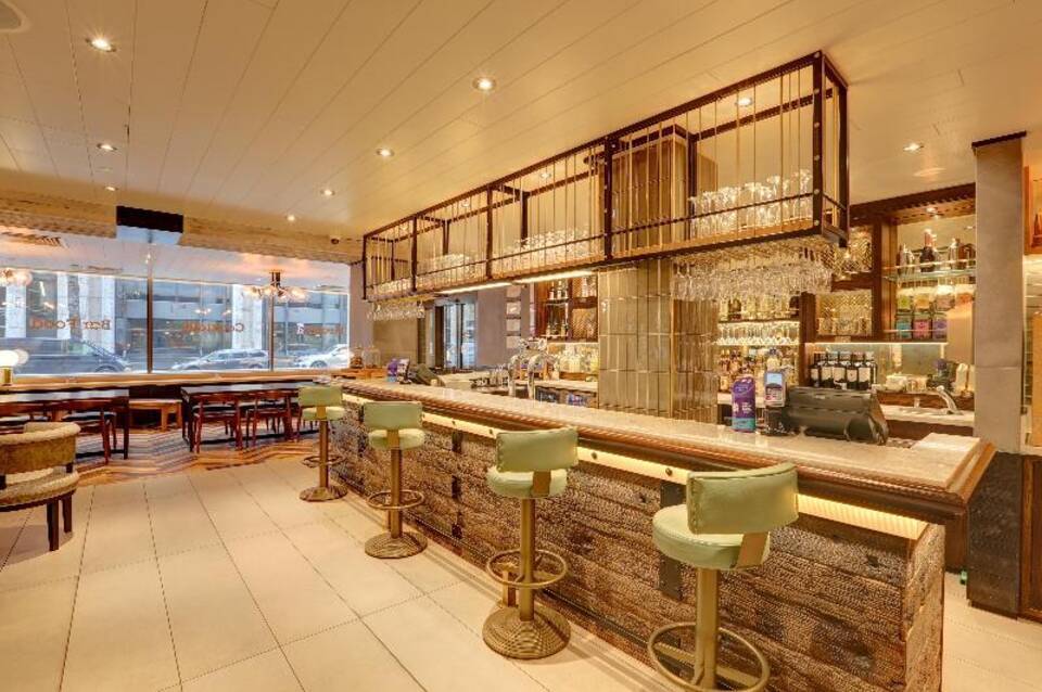 hub by Premier Inn London Westminster Abbey 2