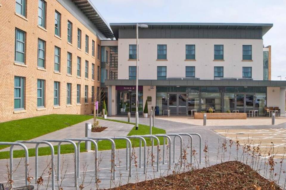 Premier Inn Edinburgh Airport (Newbridge) Hotel 4