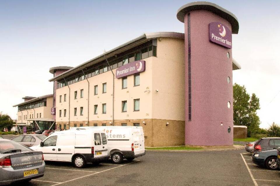 Premier Inn Newcastle Airport Hotel 2