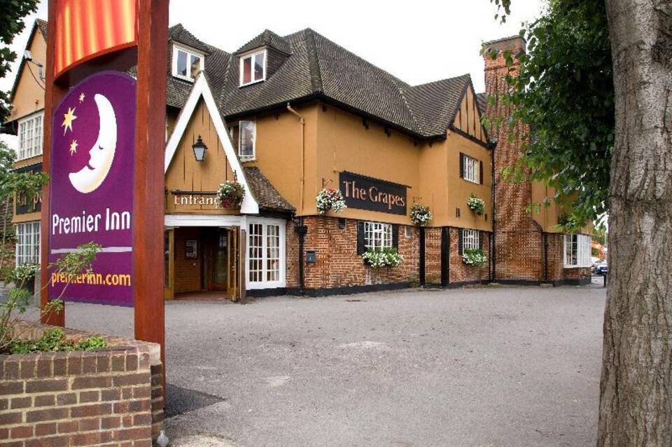 Premier Inn London Hayes, Heathrow (North A4020) hotel 2