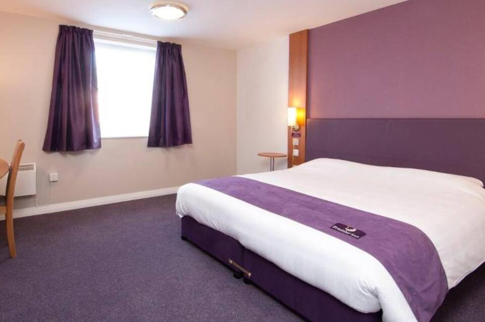 Premier Inn London Hayes, Heathrow (North A4020) hotel 3