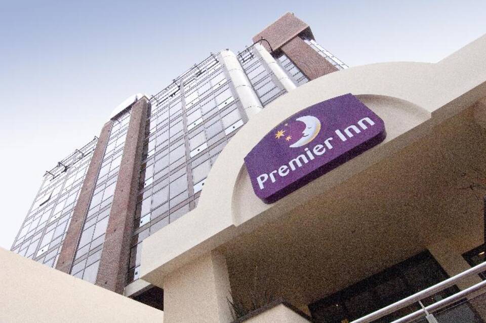 Premier Inn Sunbury Kempton Park 2