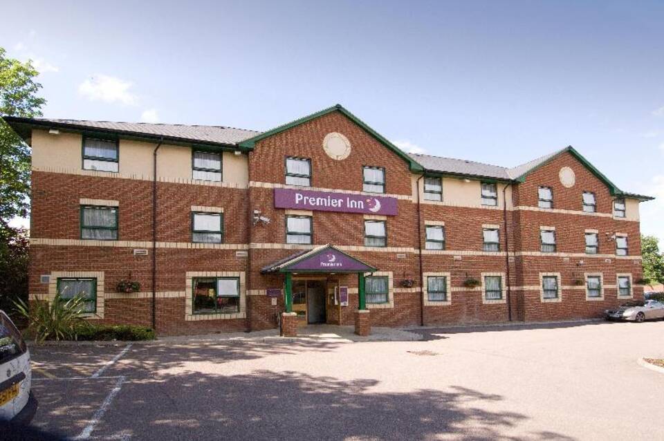 Premier Inn Watford North 1