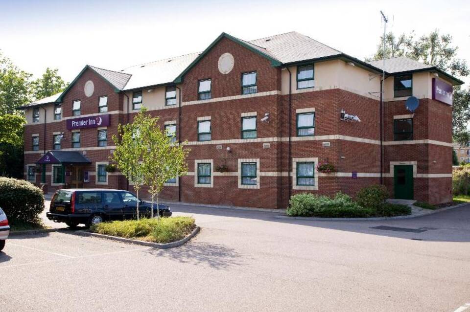 Premier Inn Watford North 4