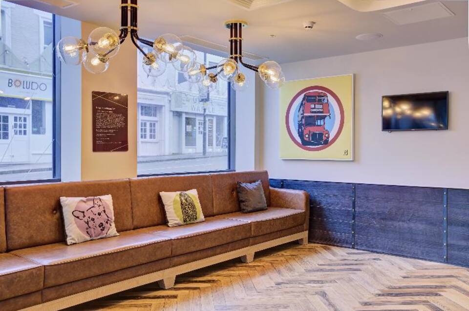 hub by Premier Inn London West Brompton 4
