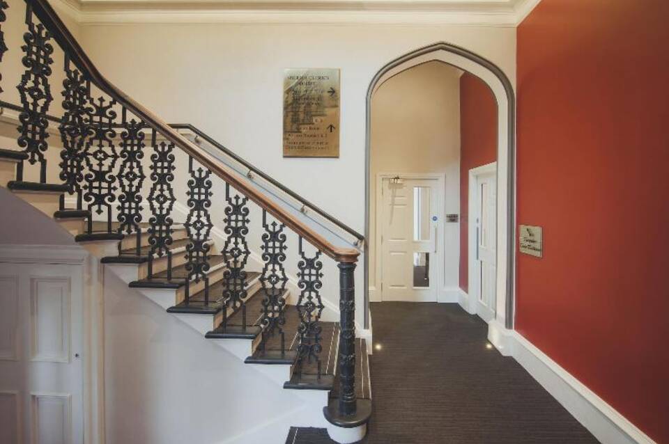 Court Residence 4