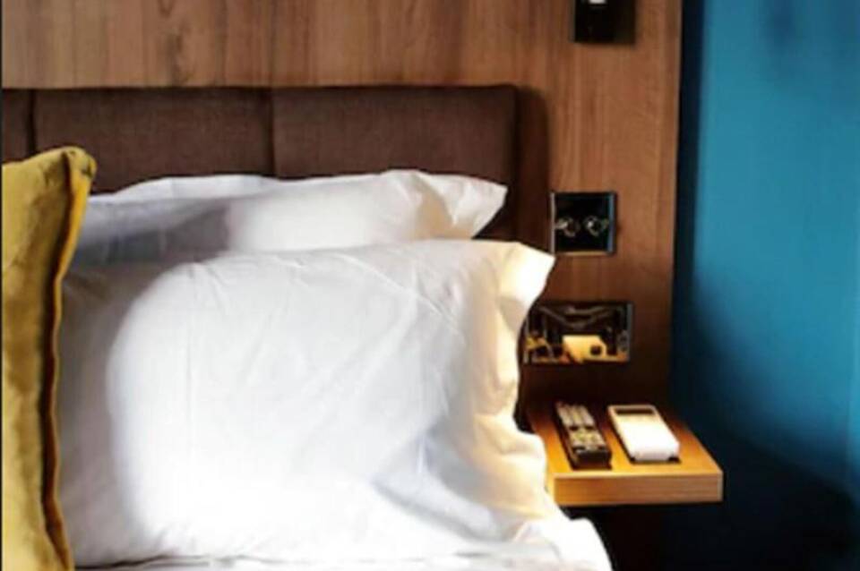 The Cherry Rooms 1