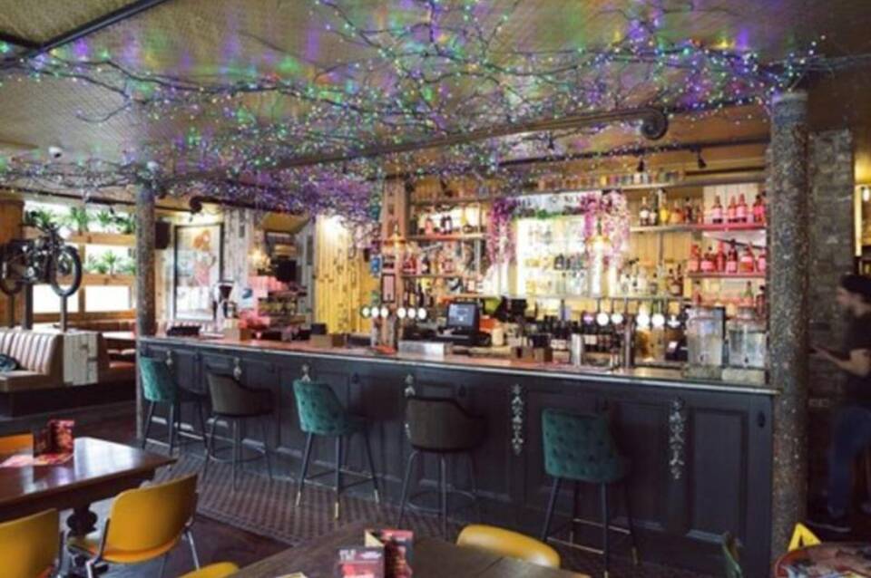 The Cherry Rooms 4