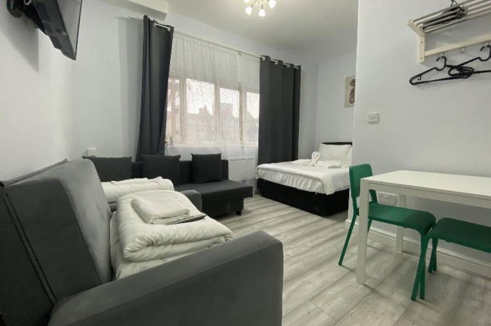 Citymax Aldgate Studios 3