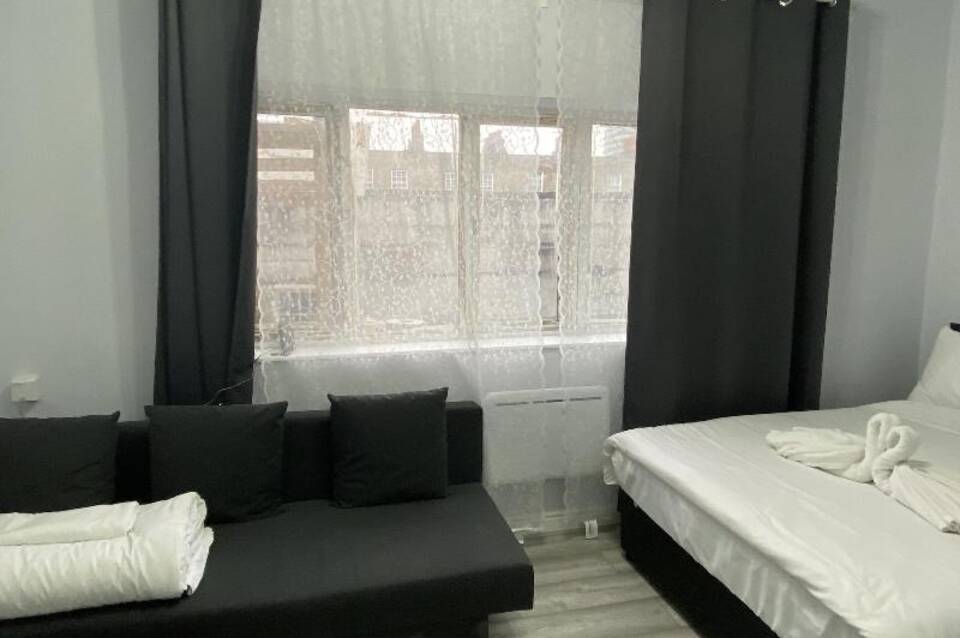 Citymax Aldgate Studios 4