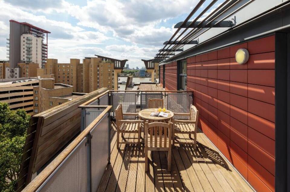 Marlin Canary Wharf 5