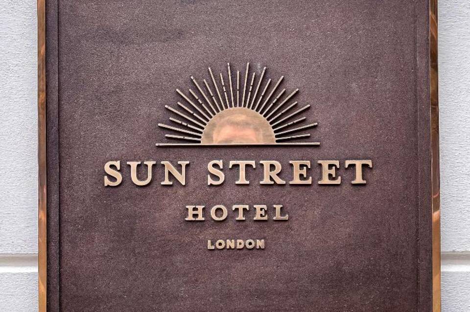 Sun Street Hotel 2